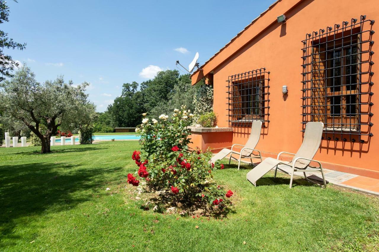 Villa In Via Della Marcigliana Casale Torre San Giovanni Exterior foto